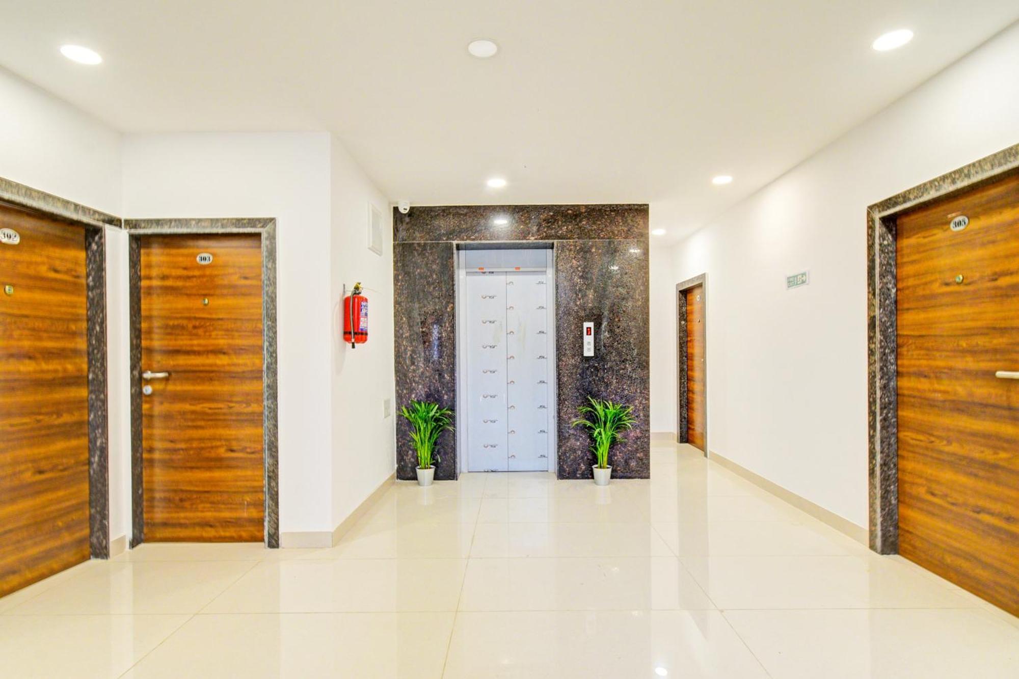 Super Townhouse Oak Suchitra Kompally Road Formerly Sun Moon Hotels Trimulgherry Zewnętrze zdjęcie