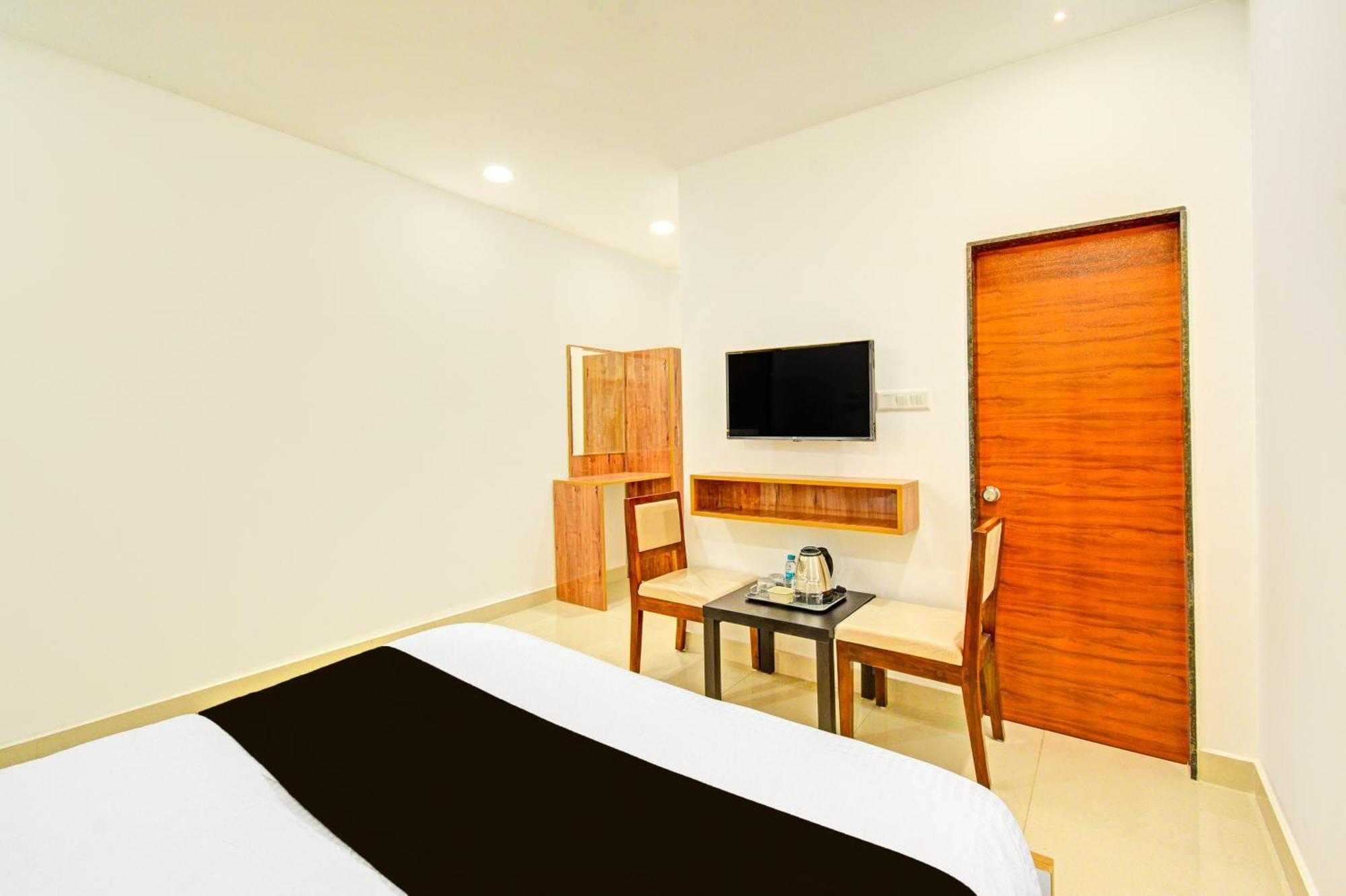 Super Townhouse Oak Suchitra Kompally Road Formerly Sun Moon Hotels Trimulgherry Zewnętrze zdjęcie