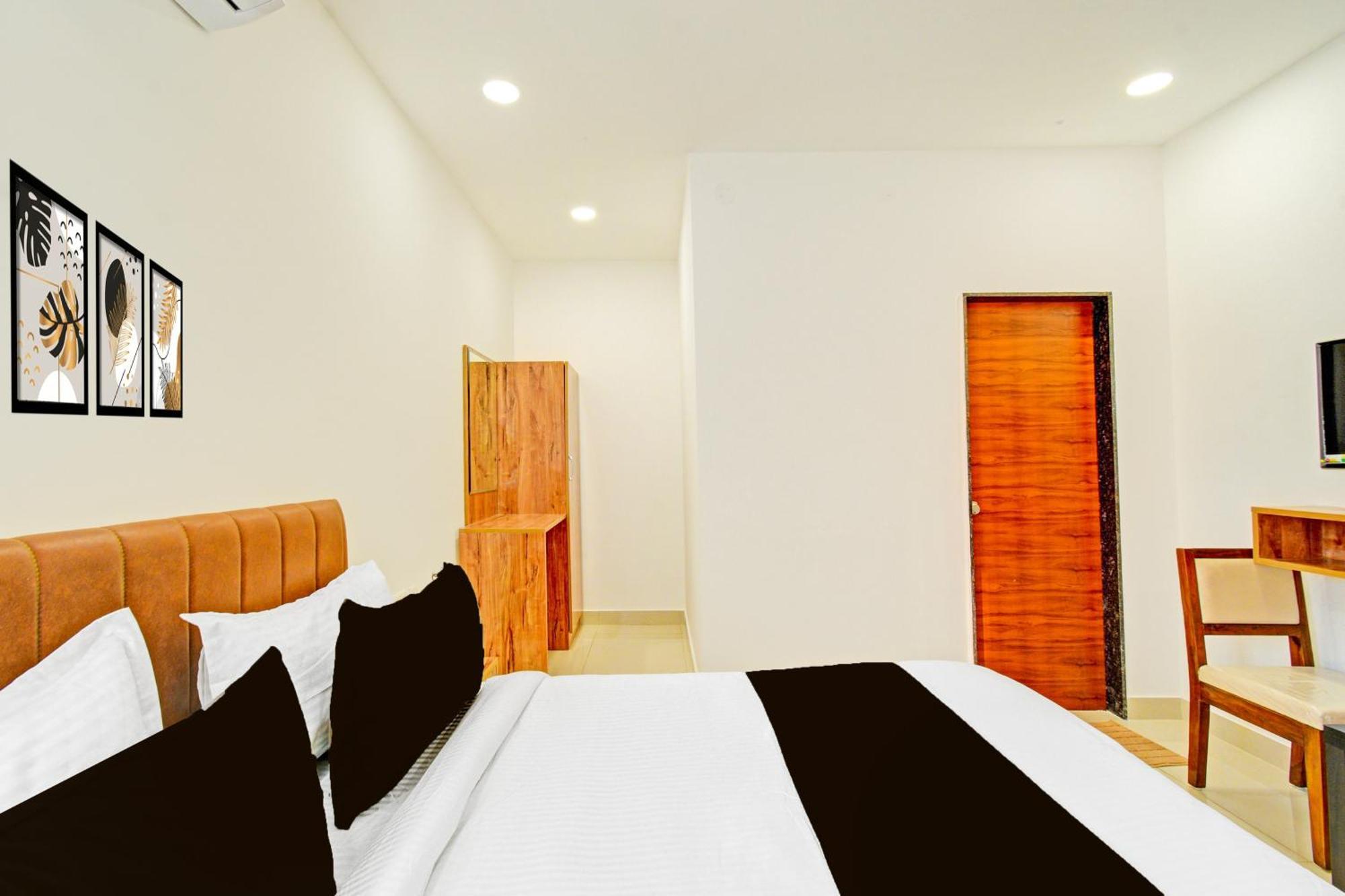 Super Townhouse Oak Suchitra Kompally Road Formerly Sun Moon Hotels Trimulgherry Zewnętrze zdjęcie